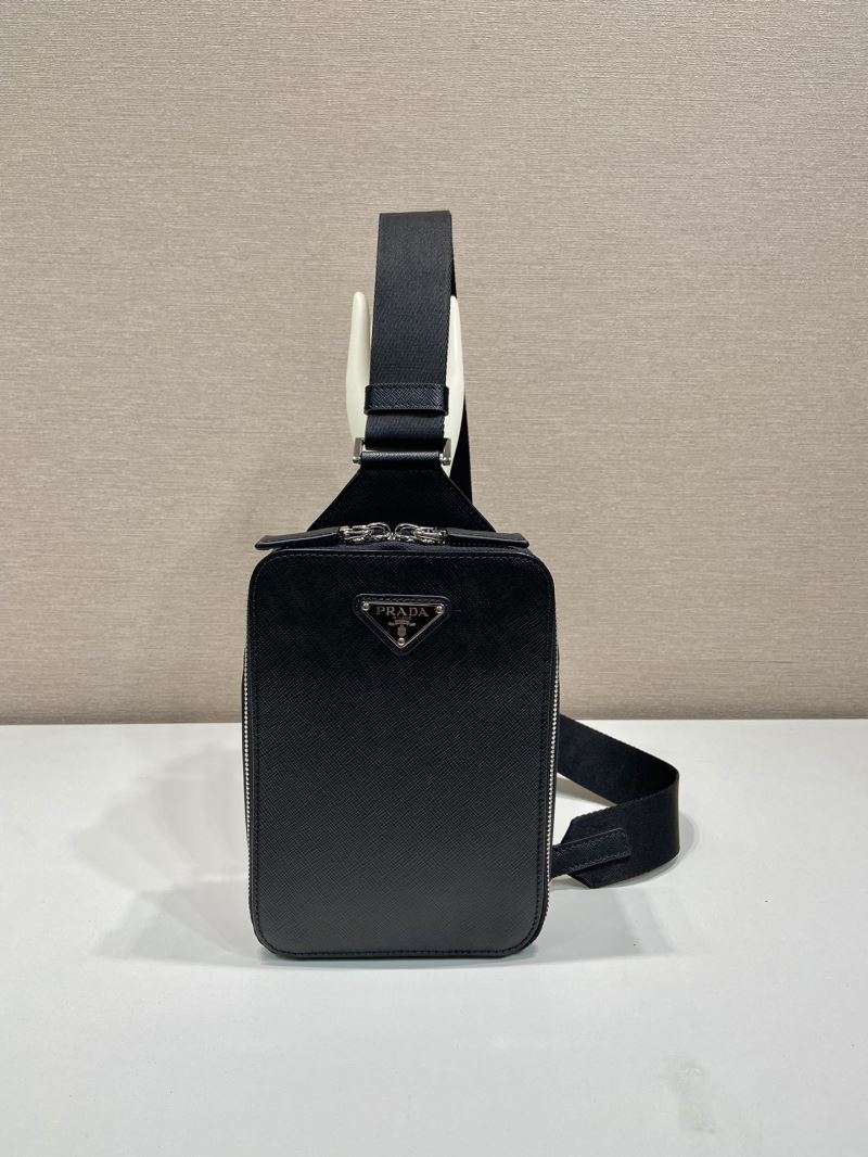 Pra*a waist chest packs